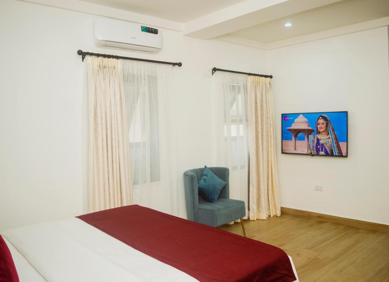 Quest Boutique Hotel Gwarinpa Buitenkant foto