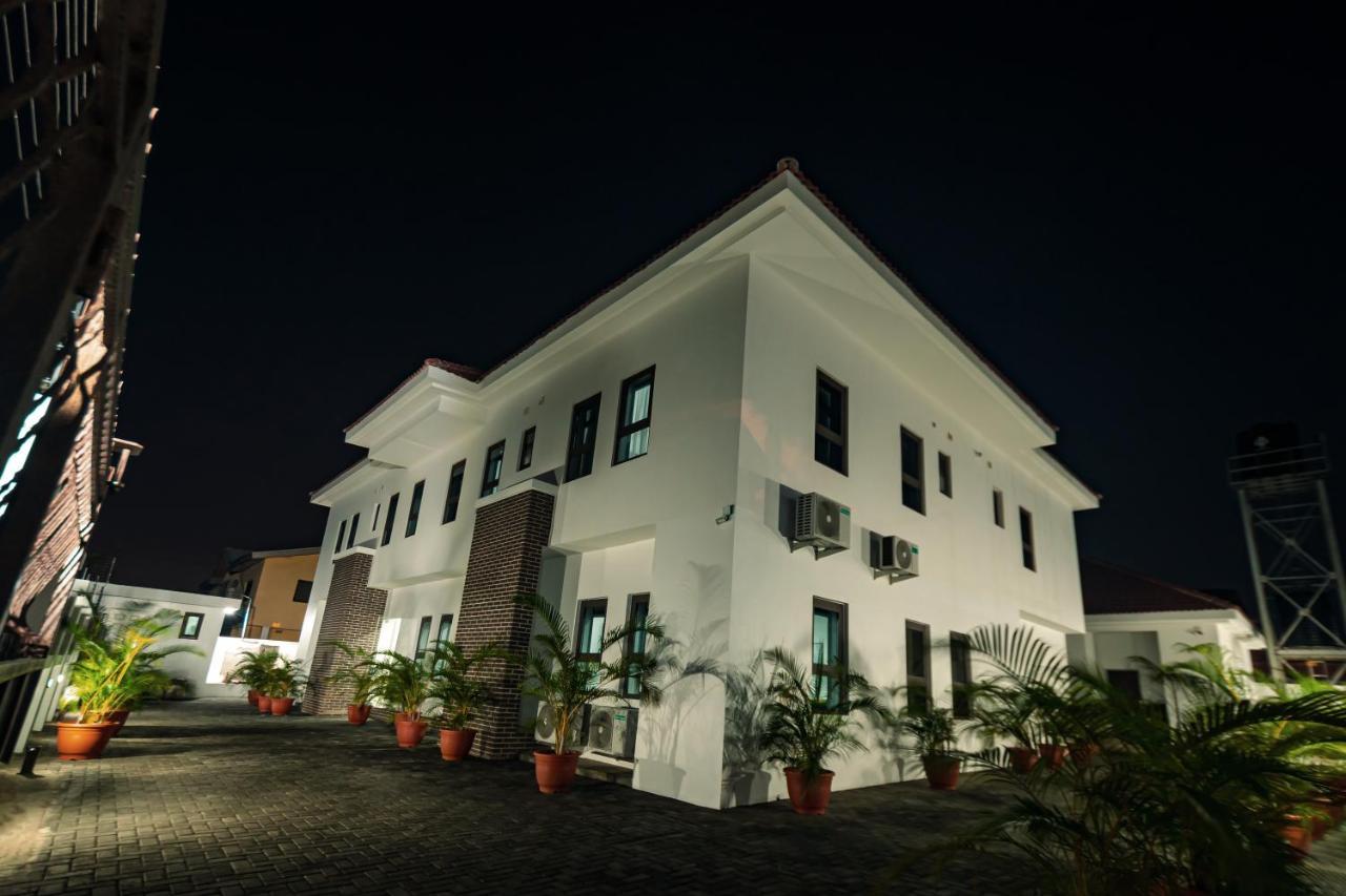 Quest Boutique Hotel Gwarinpa Buitenkant foto