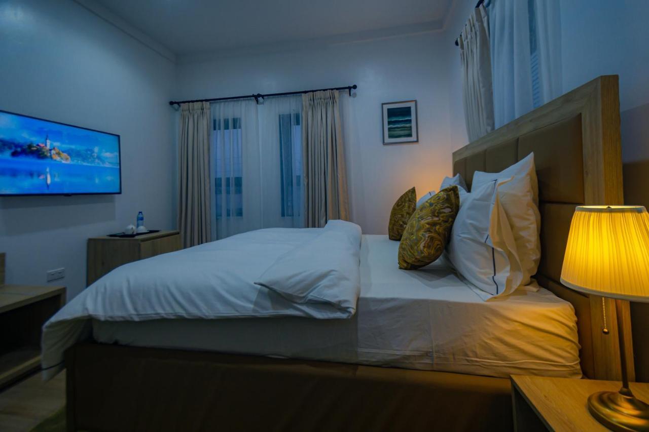 Quest Boutique Hotel Gwarinpa Buitenkant foto