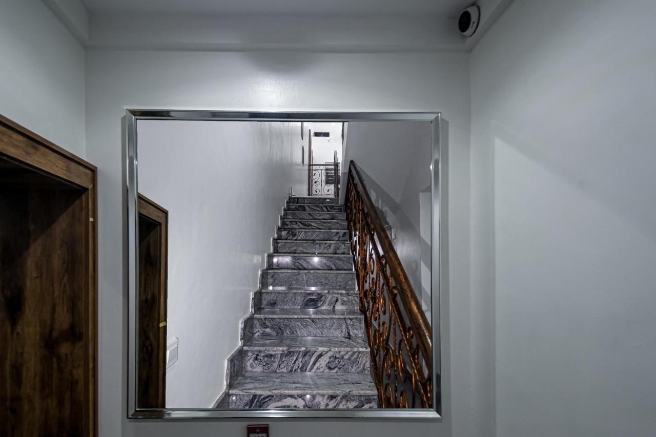Quest Boutique Hotel Gwarinpa Buitenkant foto
